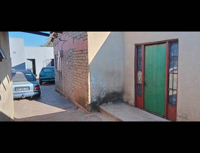0 BEDROOM HOUSE FOR SALE IN BRAM FISCHERVILLE
